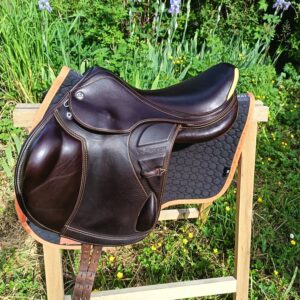 Selle en dépôt
